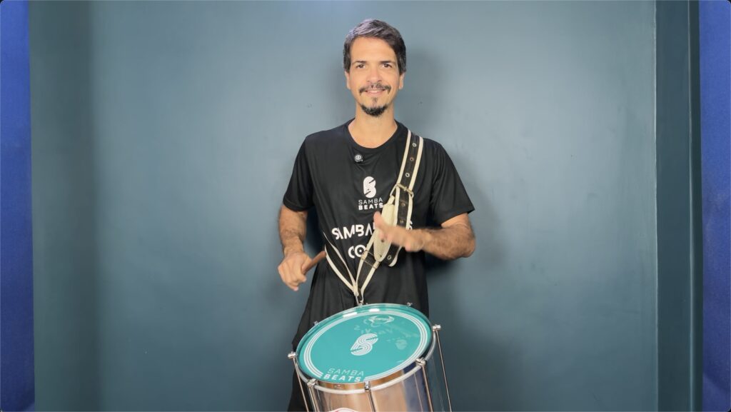 Gabriel Lopes playing repique in the Vila Isabel bateria